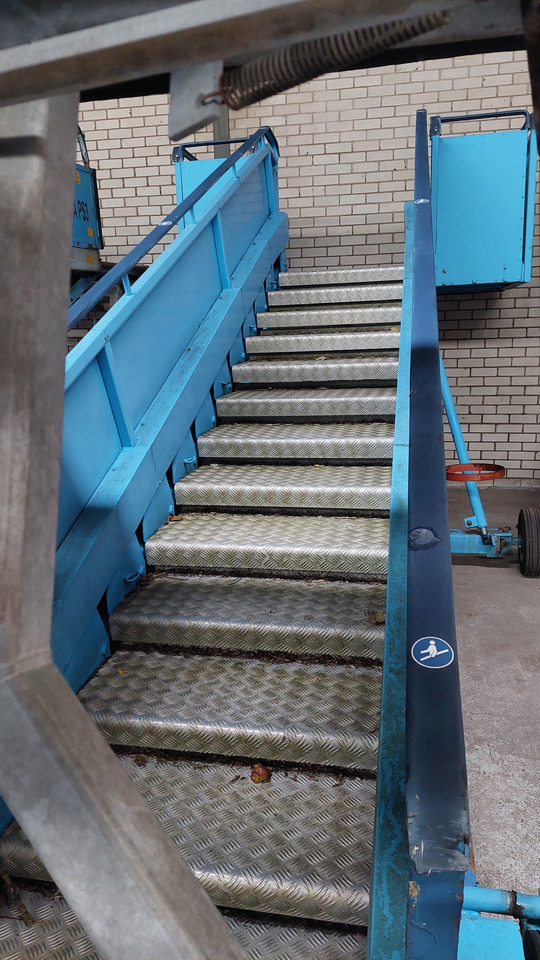 Passenger Stairs SACO 2-2.80 - Passenger stairs: picture 2 Passenger Stairs SACO 2-2.80 - Passenger stairs: picture 2