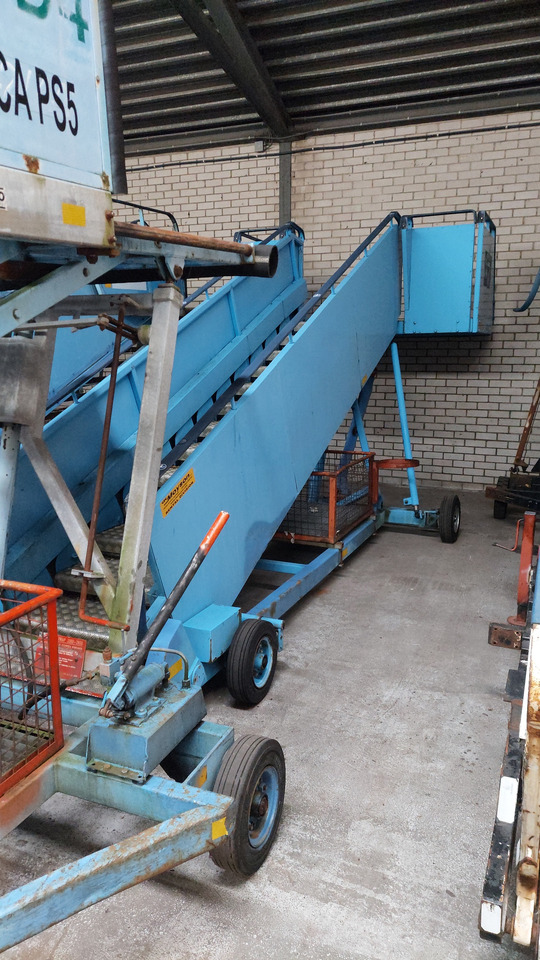 Passenger Stairs SACO 2-2.80 - Passenger stairs: picture 1 Passenger Stairs SACO 2-2.80 - Passenger stairs: picture 1