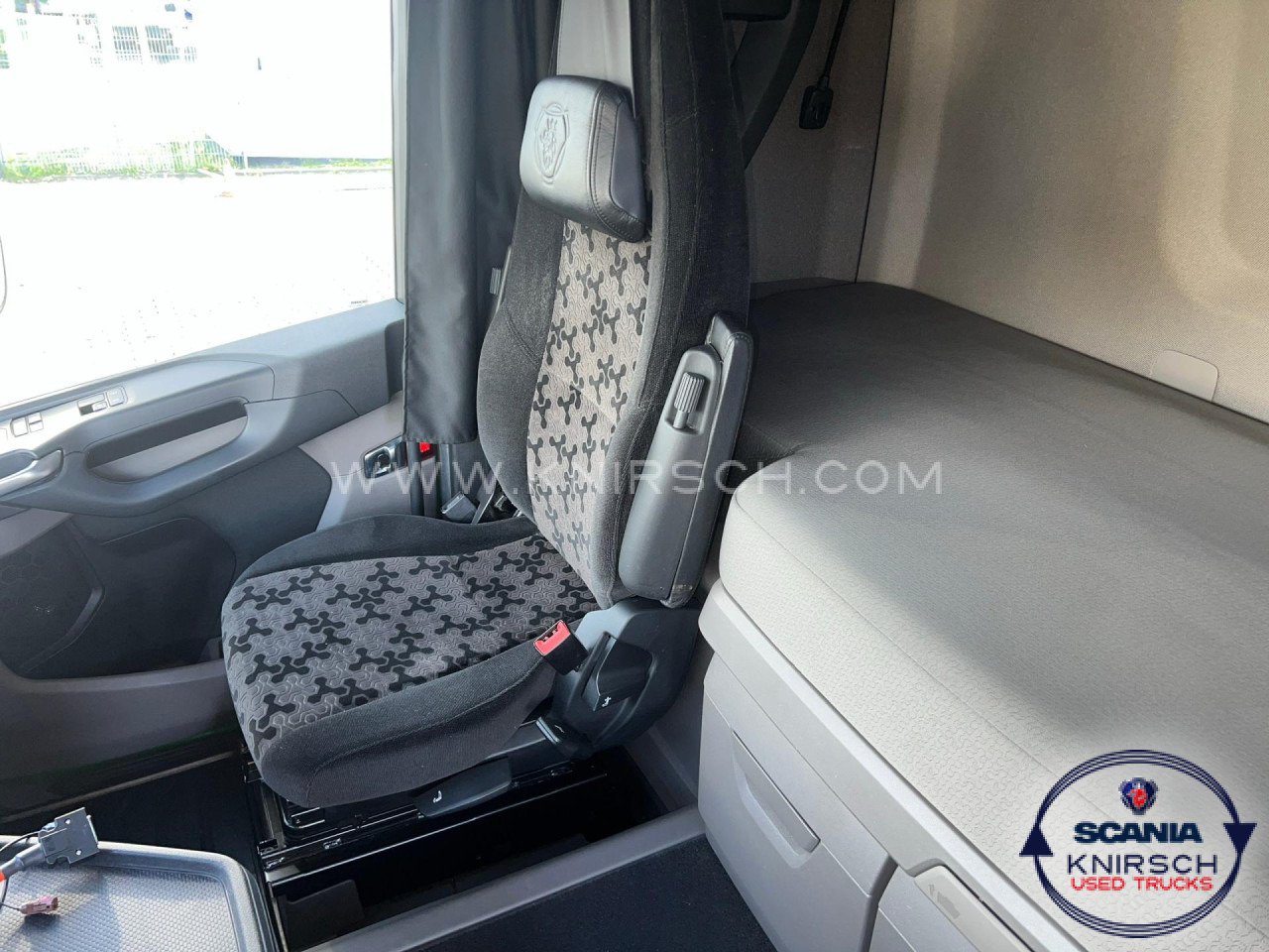 SCANIA R 450 A4x2LA - Tractor unit: picture 5 SCANIA R 450 A4x2LA - Tractor unit: picture 5