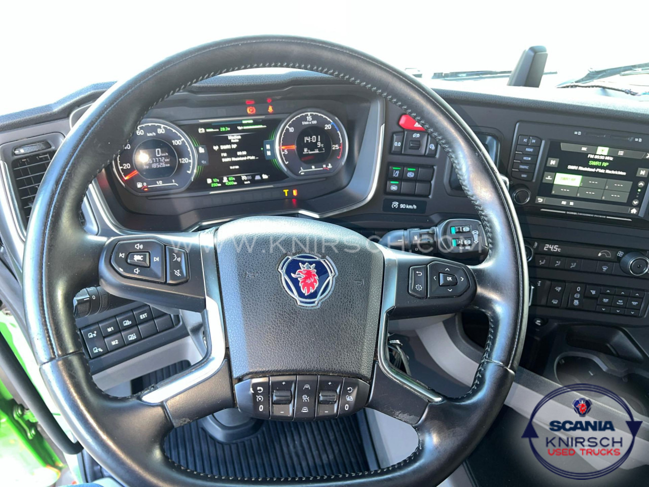 SCANIA R 450 A4x2LA - Tractor unit: picture 2 SCANIA R 450 A4x2LA - Tractor unit: picture 2