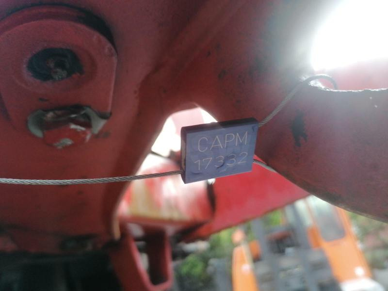Bolzoni C1XAH 37RH 15 - Clamp for Material handling equipment: picture 3 Bolzoni C1XAH 37RH 15 - Clamp for Material handling equipment: picture 3