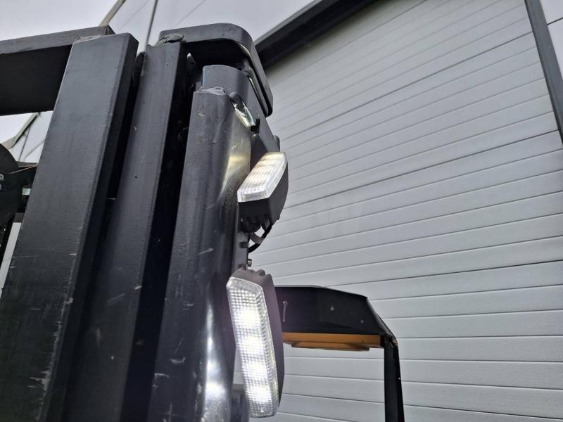 Reach truck Caterpillar NR16N2: picture 14