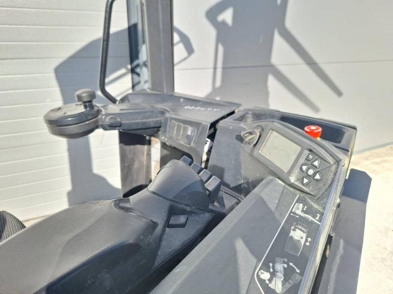 Reach truck Caterpillar NR16N2: picture 31