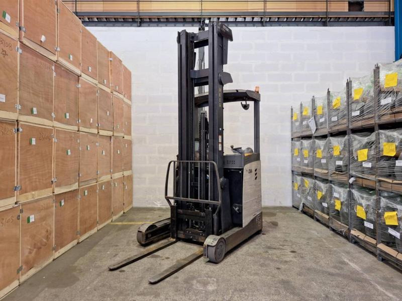 Crown ESR 5260-14 OPT 2 - Reach truck: picture 1 Crown ESR 5260-14 OPT 2 - Reach truck: picture 1