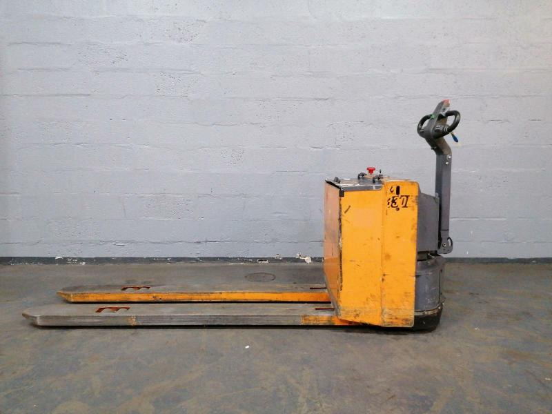 OMG 330K - Pallet truck: picture 2 OMG 330K - Pallet truck: picture 2