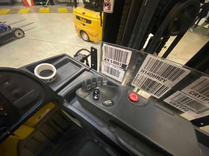 Yale MR14 - Reach truck: picture 4 Yale MR14 - Reach truck: picture 4