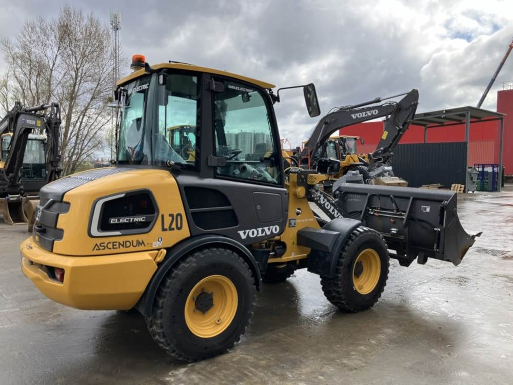 Volvo JL20H Electric - Skid steer loader: picture 3 Volvo JL20H Electric - Skid steer loader: picture 3