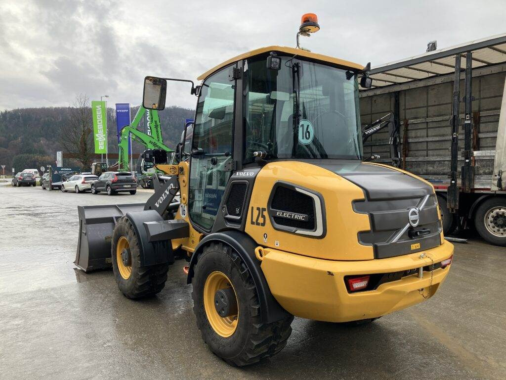 Volvo L25H Electric - Skid steer loader: picture 3 Volvo L25H Electric - Skid steer loader: picture 3