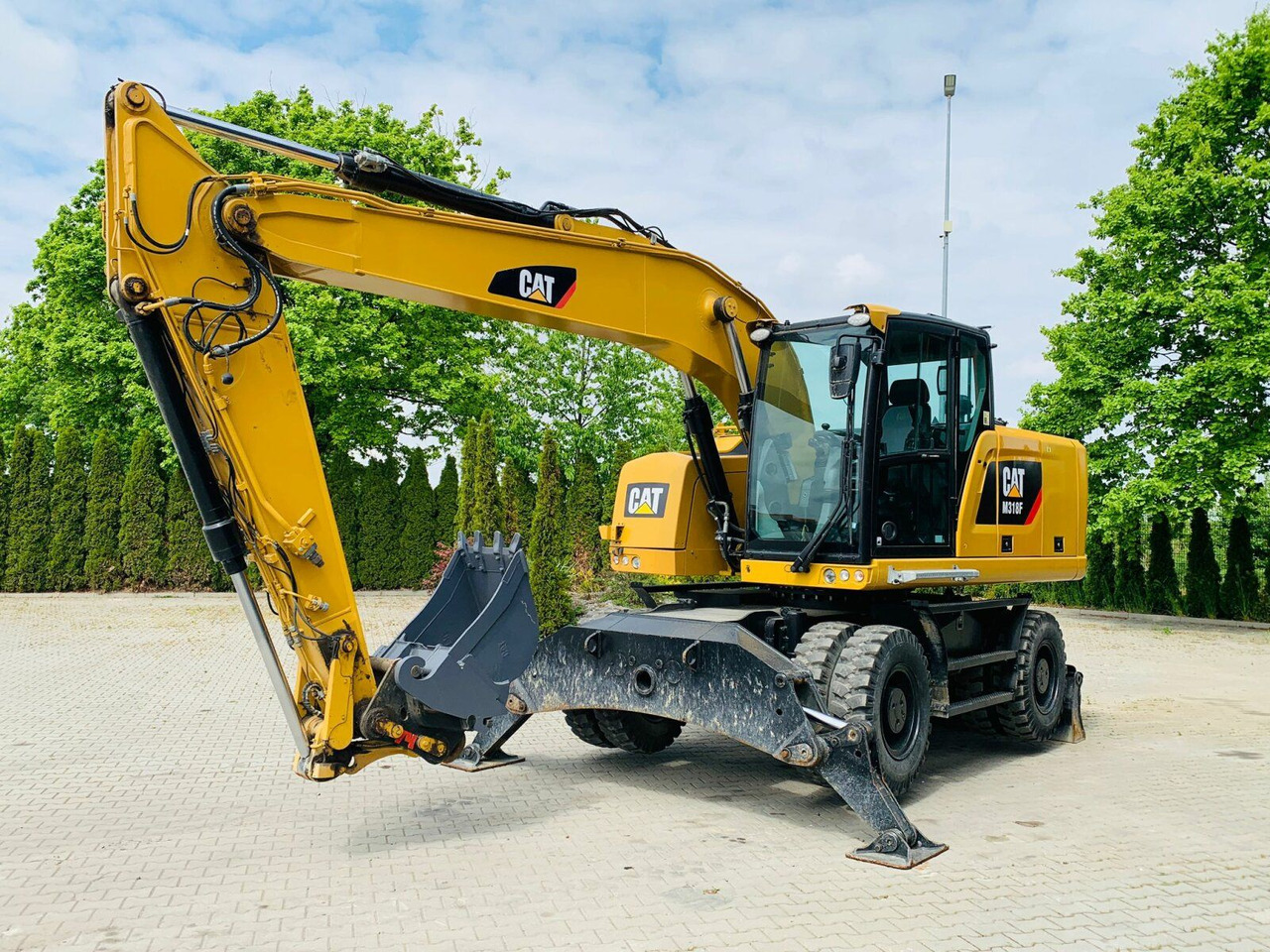 CAT M318F Mobilbagger *5.845 h *Schnellwechsel - Wheel excavator: picture 1 CAT M318F Mobilbagger *5.845 h *Schnellwechsel - Wheel excavator: picture 1