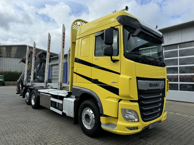 DAF XF 530 6x2 Holztransport Kran PENZ 15Z9.50 *Anh. - Timber truck, Crane truck: picture 1 DAF XF 530 6x2 Holztransport Kran PENZ 15Z9.50 *Anh. - Timber truck, Crane truck: picture 1