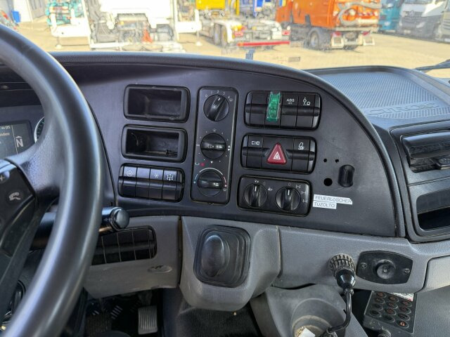 HTM 1004 3 Achse Betonmischer Auflieger - Concrete mixer semi-trailer: picture 4 HTM 1004 3 Achse Betonmischer Auflieger - Concrete mixer semi-trailer: picture 4