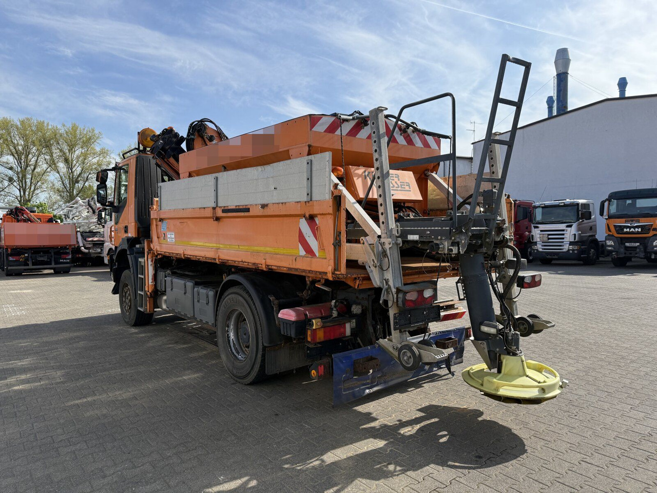 Iveco TRAKKER Kipper Kran TEREX 85.2 Salzstreuer - Tipper, Crane truck: picture 5 Iveco TRAKKER Kipper Kran TEREX 85.2 Salzstreuer - Tipper, Crane truck: picture 5