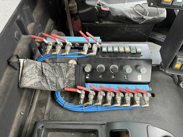 MAN TGM 18.340 Kehrmaschine FAUN VIAJET 6 HD 200 bar - Road sweeper: picture 5 MAN TGM 18.340 Kehrmaschine FAUN VIAJET 6 HD 200 bar - Road sweeper: picture 5