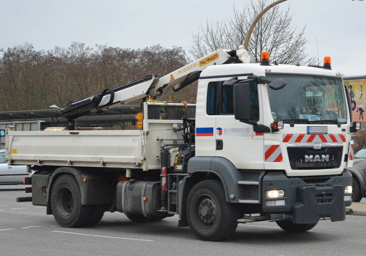 MAN TGS 18.480 4x4H Winter. Kipper Kran PALFINGER 12 - Crane truck: picture 1 MAN TGS 18.480 4x4H Winter. Kipper Kran PALFINGER 12 - Crane truck: picture 1