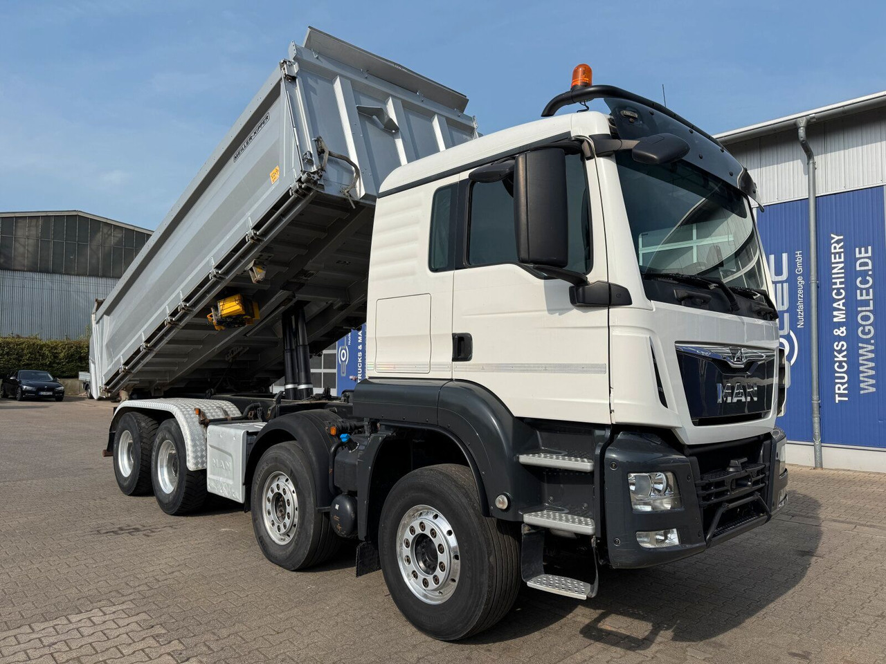 MAN TGS 35.460 8x4 BL Kipper Meiller Bordmatik - Tipper: picture 3 MAN TGS 35.460 8x4 BL Kipper Meiller Bordmatik - Tipper: picture 3