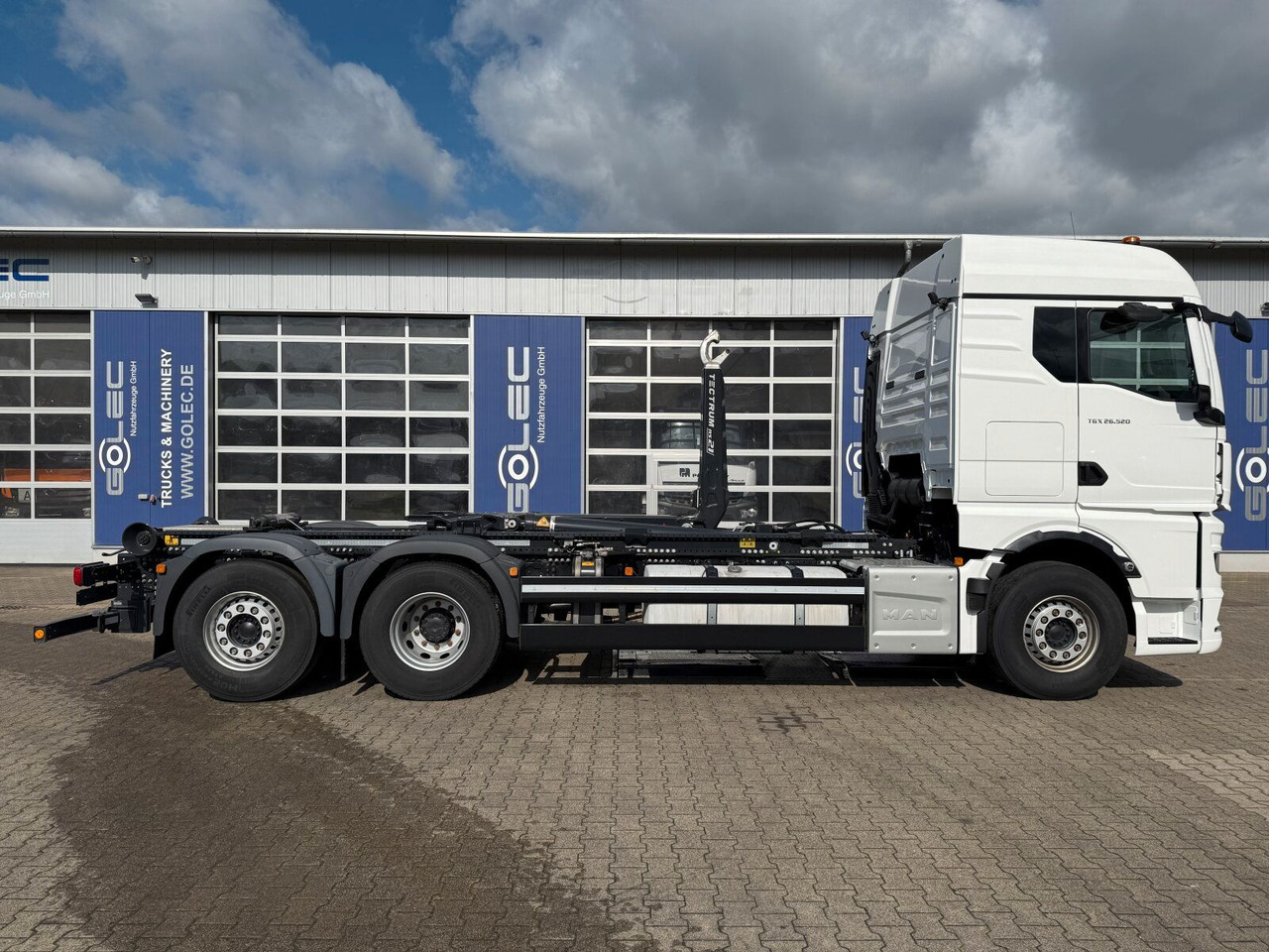 MAN TGX 26.520 6x2 Abrollkipper MEILLER RS 21.70 - Hook lift truck: picture 2 MAN TGX 26.520 6x2 Abrollkipper MEILLER RS 21.70 - Hook lift truck: picture 2
