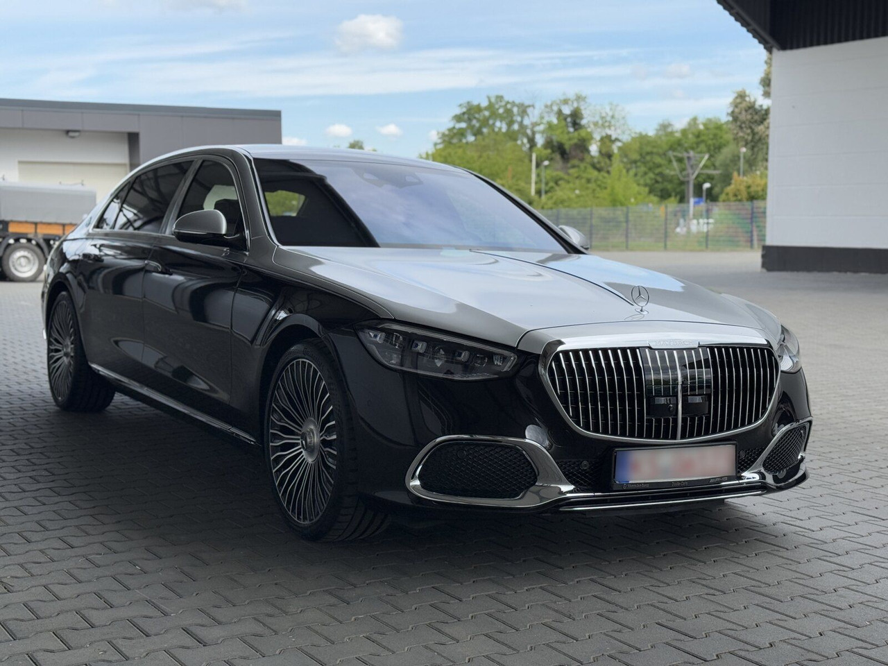 Maybach Mercedes Benz S680 Maybach V12 High-End -Paket - Car: picture 1 Maybach Mercedes Benz S680 Maybach V12 High-End -Paket - Car: picture 1