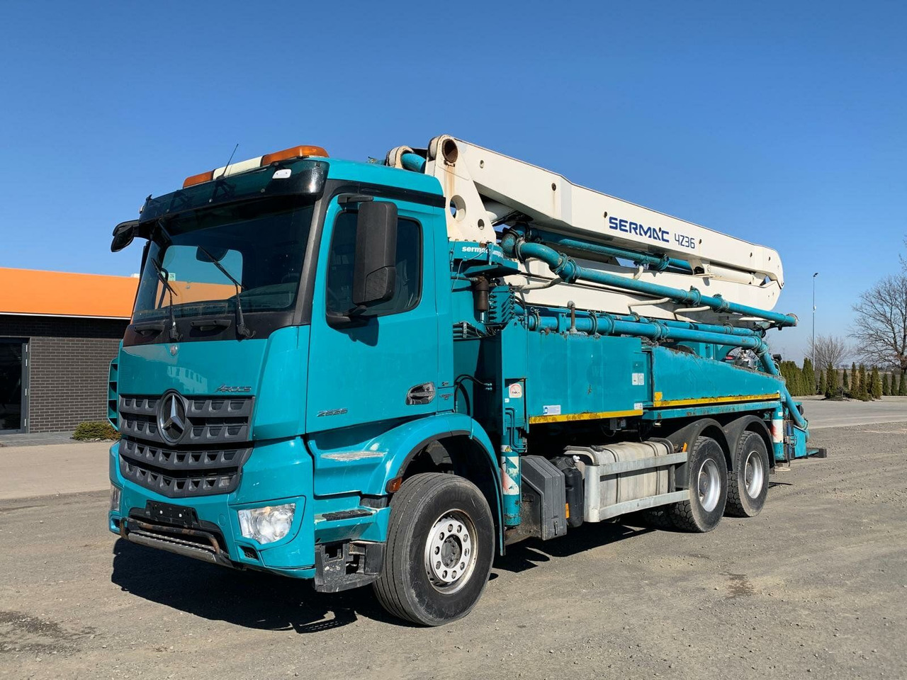 Mercedes-Benz AROCS 2636 6x4 Euro 6 Betonpumpe SERMAC 4Z36 - Concrete pump truck: picture 1 Mercedes-Benz AROCS 2636 6x4 Euro 6 Betonpumpe SERMAC 4Z36 - Concrete pump truck: picture 1
