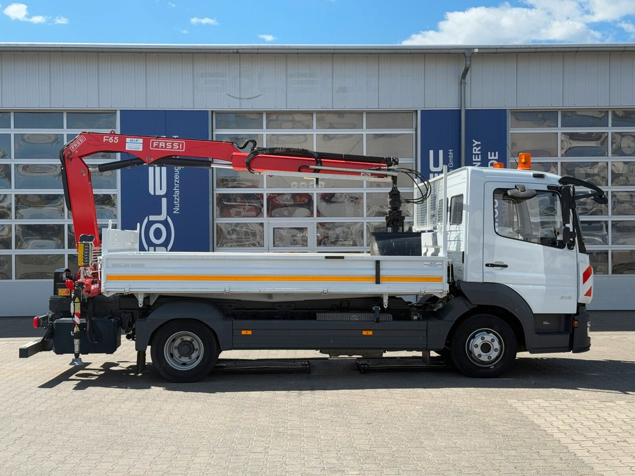 Mercedes-Benz ATEGO 818 4x2 Euro 6 Kipper Kran FASSI F65B.0.22 - Tipper van: picture 3 Mercedes-Benz ATEGO 818 4x2 Euro 6 Kipper Kran FASSI F65B.0.22 - Tipper van: picture 3