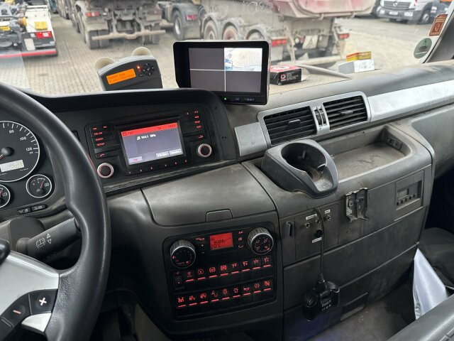 MAN TGS 26.440 Zugmaschine + Atlas Kran 5 Ausschube - Tractor unit: picture 4 MAN TGS 26.440 Zugmaschine + Atlas Kran 5 Ausschube - Tractor unit: picture 4
