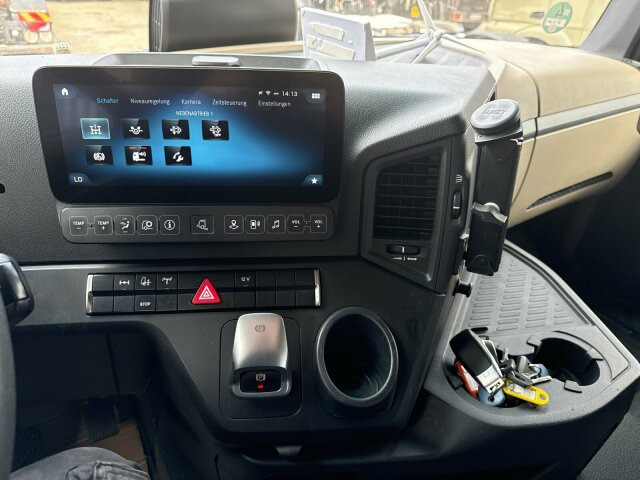 Mercedes-Benz ACTROS 1846 4x4 HAD Euro 6 Kipphydraulik - Tractor unit: picture 3 Mercedes-Benz ACTROS 1846 4x4 HAD Euro 6 Kipphydraulik - Tractor unit: picture 3