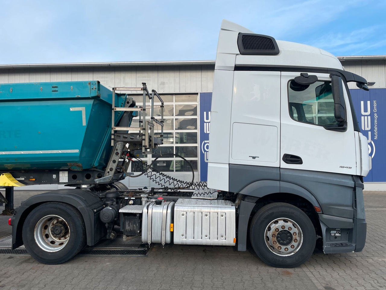 Mercedes-Benz Actros 1845 SZM 4x2 Retarder Kipphydraulik - Tractor unit: picture 3 Mercedes-Benz Actros 1845 SZM 4x2 Retarder Kipphydraulik - Tractor unit: picture 3