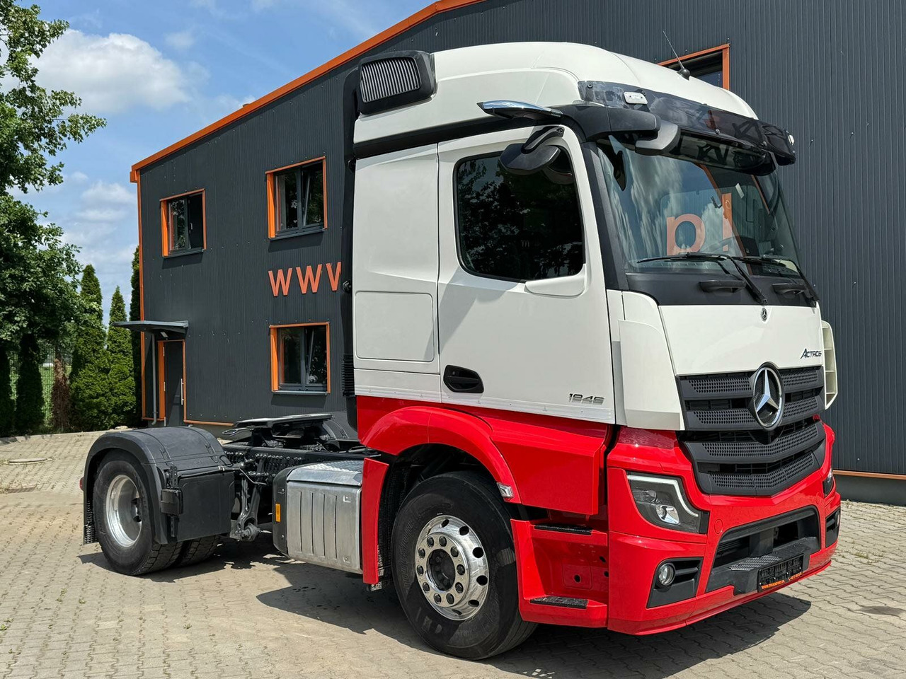 Mercedes-Benz Actros 1846 Euro 6 SZM Retarder - Tractor unit: picture 1 Mercedes-Benz Actros 1846 Euro 6 SZM Retarder - Tractor unit: picture 1
