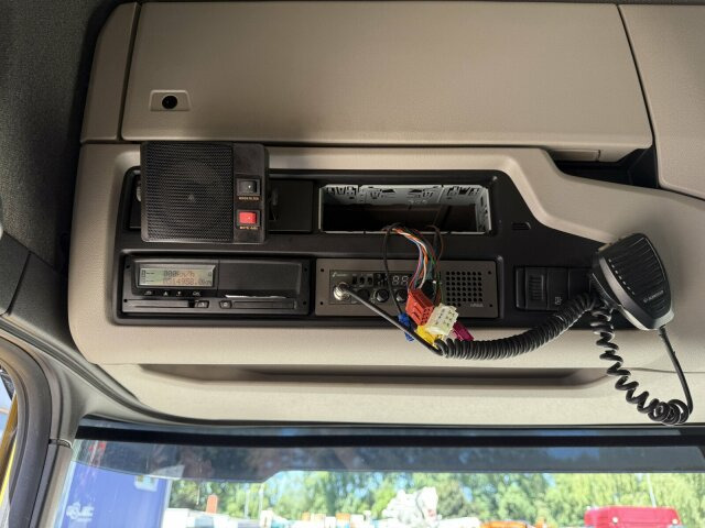 Scania G450 4x2 Euro 6 SZM Kipphydraulik Blatt/ Luft - Tractor unit: picture 4 Scania G450 4x2 Euro 6 SZM Kipphydraulik Blatt/ Luft - Tractor unit: picture 4