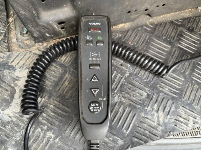 Volvo FH 510 8x4 Holztransporter Kran PENZ *Anhänger - Timber truck, Crane truck: picture 4 Volvo FH 510 8x4 Holztransporter Kran PENZ *Anhänger - Timber truck, Crane truck: picture 4