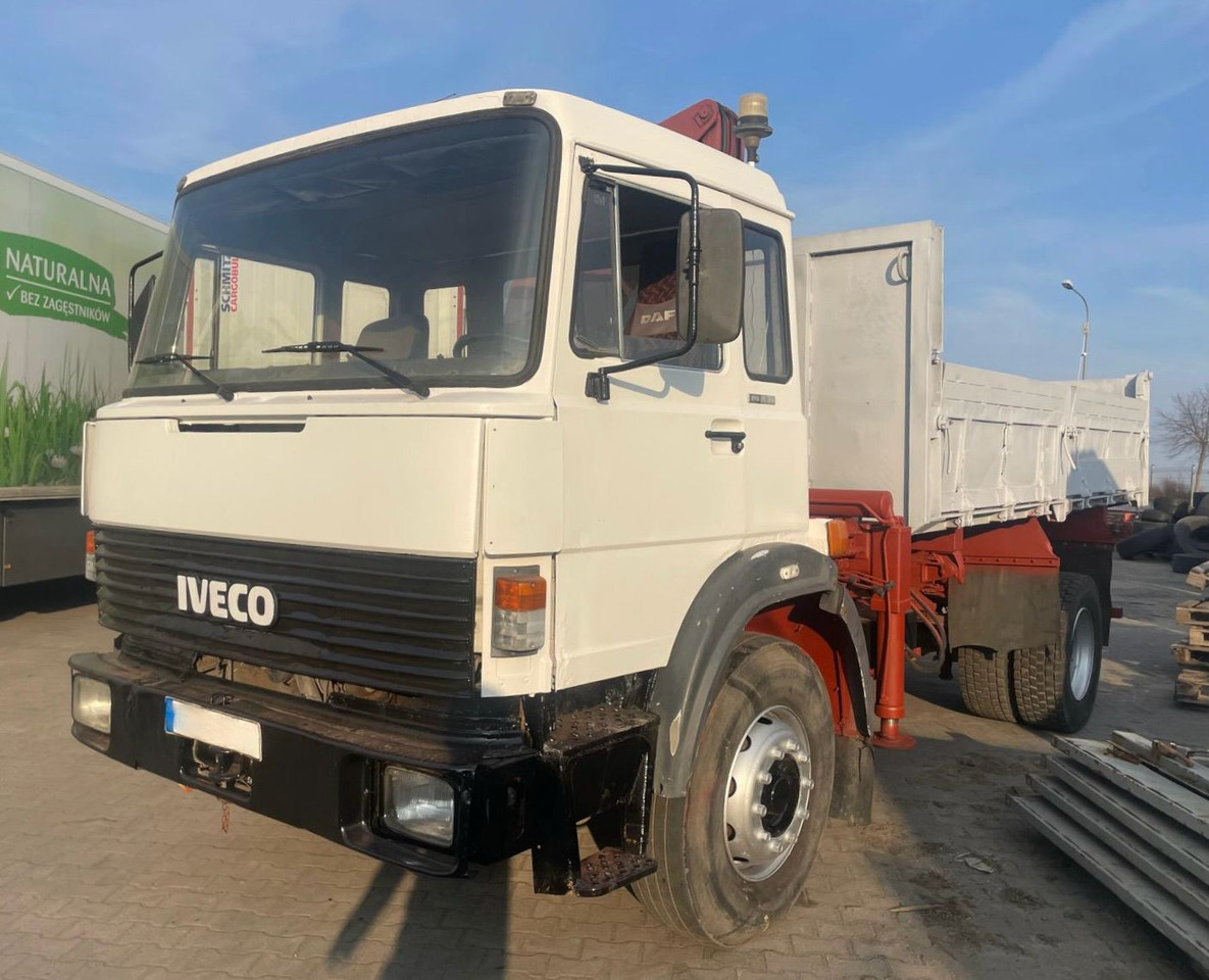 IVECO Unic - Tipper, Crane truck: picture 2 IVECO Unic - Tipper, Crane truck: picture 2