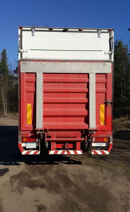 SCANIA 94D.220 - Box truck: picture 3 SCANIA 94D.220 - Box truck: picture 3