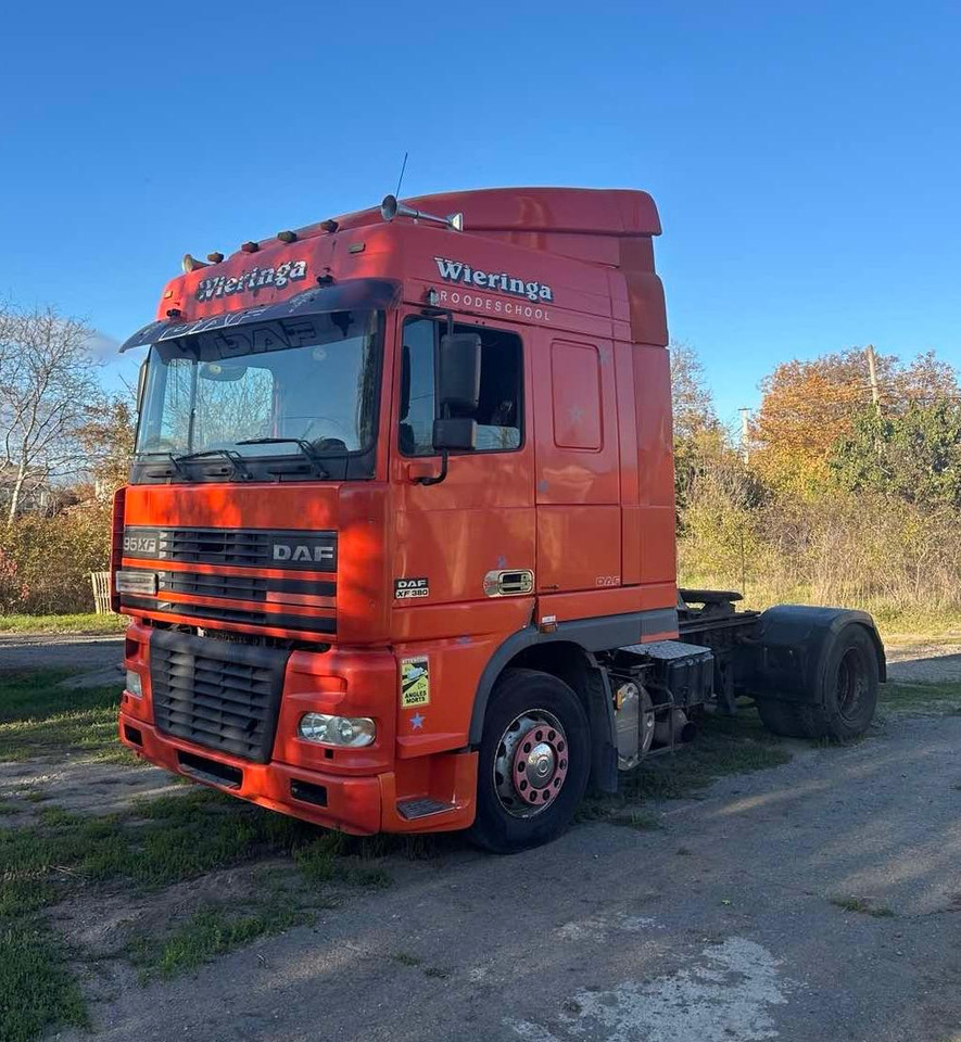 DAF XF 95.380 - Tractor unit: picture 3 DAF XF 95.380 - Tractor unit: picture 3
