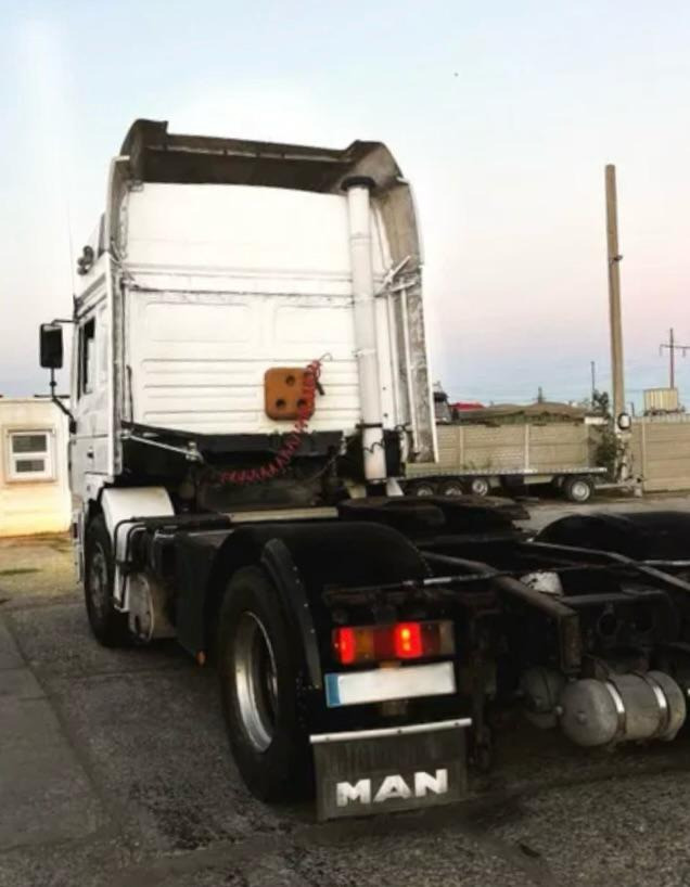 MAN 19-414 - Tractor unit: picture 4 MAN 19-414 - Tractor unit: picture 4