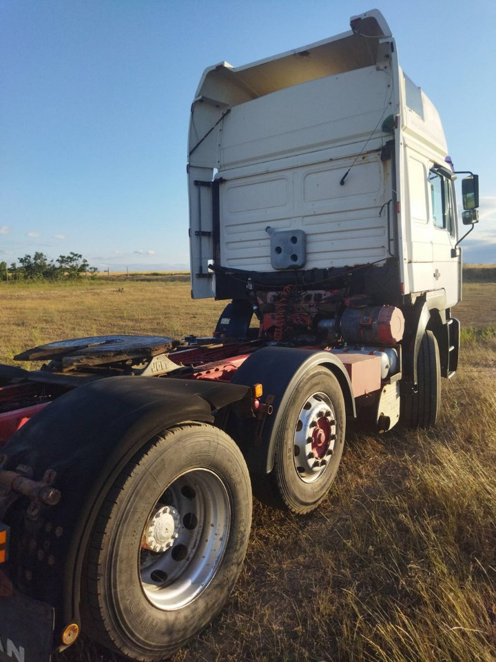 Tractor unit MAN 26.414: picture 8