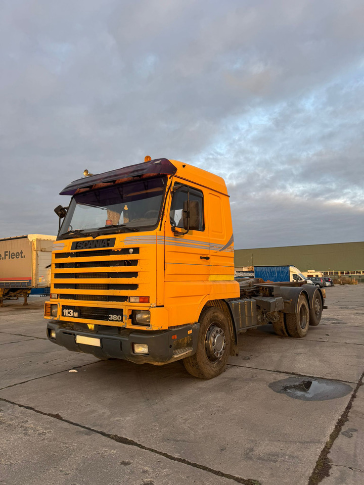 SCANIA 113M 380 - Tractor unit: picture 3 SCANIA 113M 380 - Tractor unit: picture 3