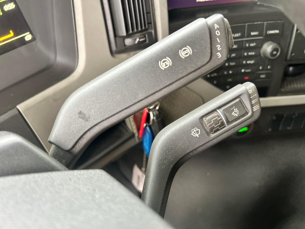 Box truck VOLVO FM330: picture 20 Box truck VOLVO FM330: picture 20