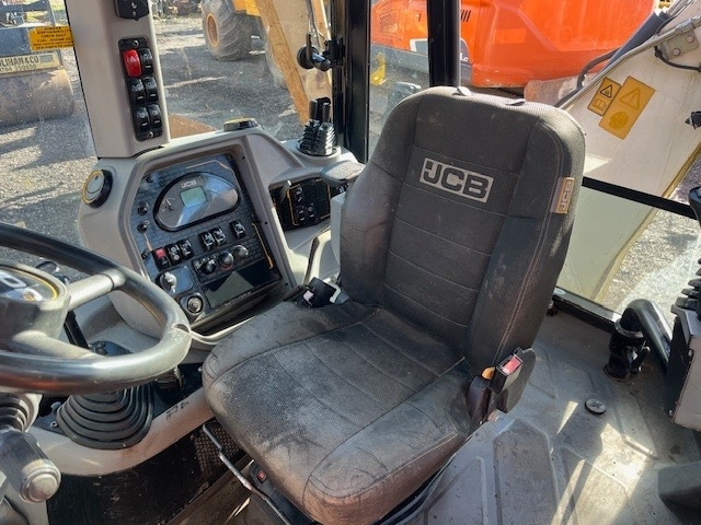 Backhoe loader JCB 3CX Compact: picture 8