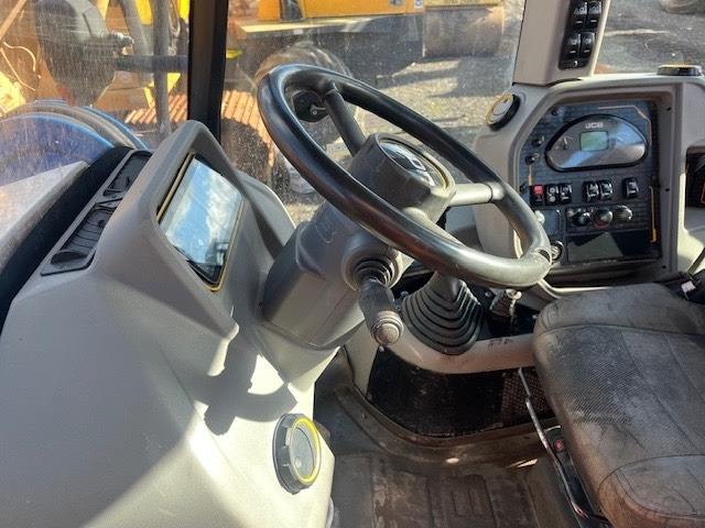 Backhoe loader JCB 3CX Compact: picture 9