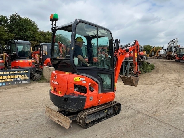 Kubota KX 016-4 - Mini excavator: picture 2 Kubota KX 016-4 - Mini excavator: picture 2