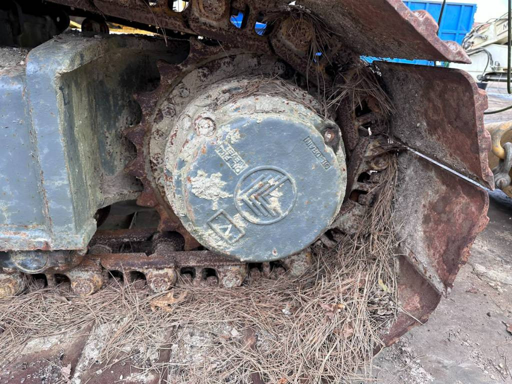 Liebherr LRB 155 for parts breaking dismantling - Pile driver: picture 3 Liebherr LRB 155 for parts breaking dismantling - Pile driver: picture 3