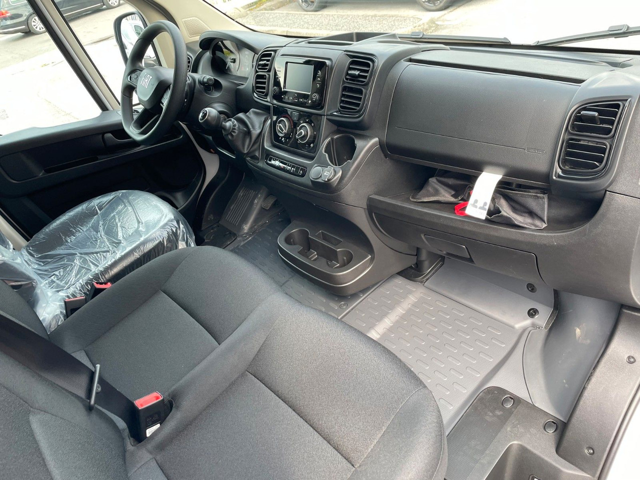 Fiat Ducato S2 Kasten 30L L2H1-120-PS-Lager - Small van: picture 5 Fiat Ducato S2 Kasten 30L L2H1-120-PS-Lager - Small van: picture 5