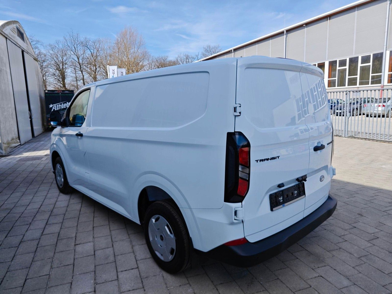 Ford Custom Trend 280 L1H1 110 PS - Small van: picture 3 Ford Custom Trend 280 L1H1 110 PS - Small van: picture 3