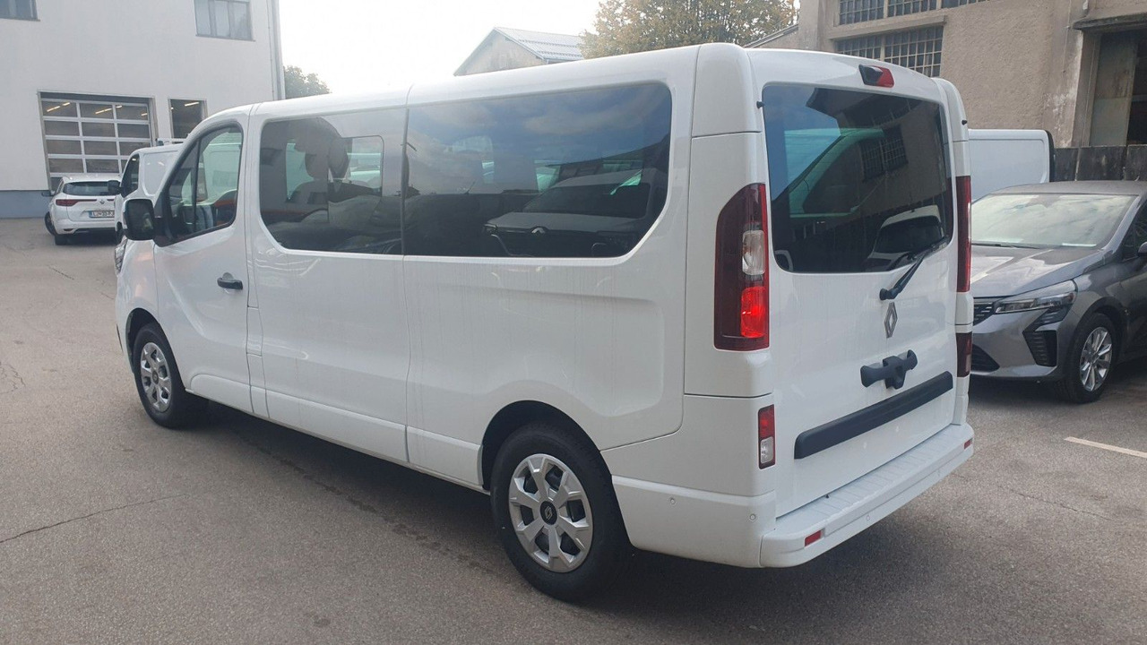 Renault Trafic Passenger Grand Intens dCi 150 - Passenger van: picture 3 Renault Trafic Passenger Grand Intens dCi 150 - Passenger van: picture 3
