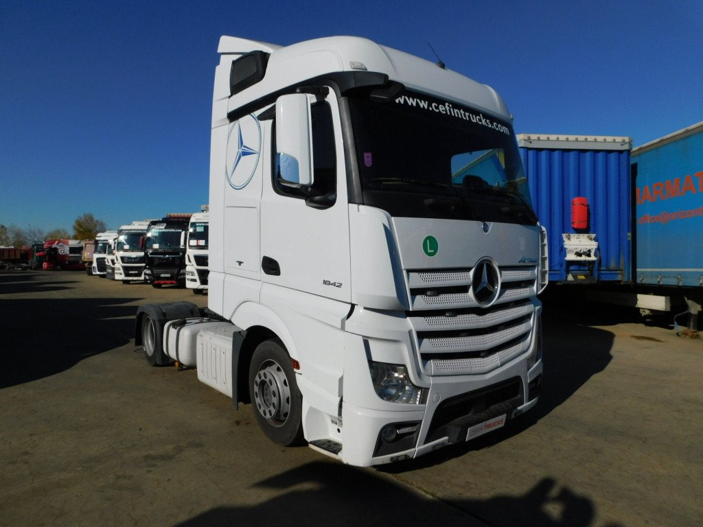 Mercedes Actros 1842 - Tractor unit: picture 2 Mercedes Actros 1842 - Tractor unit: picture 2