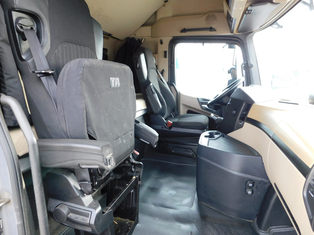 Mercedes Actros 1842 - Tractor unit: picture 5 Mercedes Actros 1842 - Tractor unit: picture 5