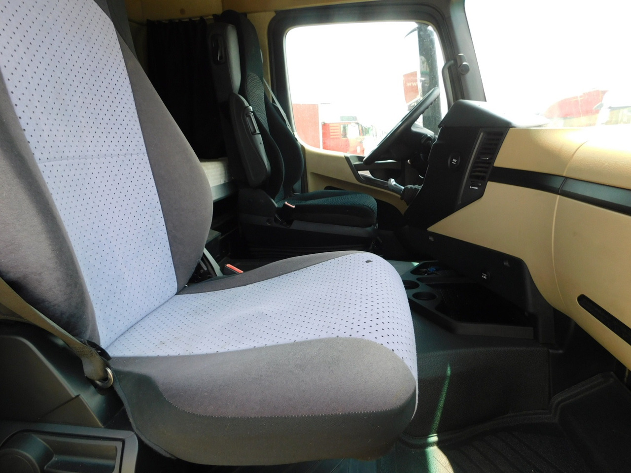 Mercedes Actros 1845 - Tractor unit: picture 5 Mercedes Actros 1845 - Tractor unit: picture 5