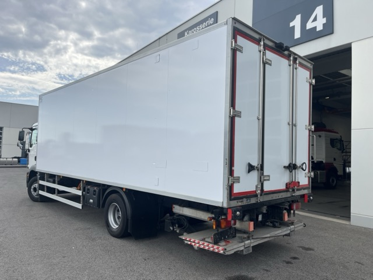 Refrigerated van MAN TGM 15.290 4x2 LL Tiefkühler ATP 08.2028 Euro6: picture 10