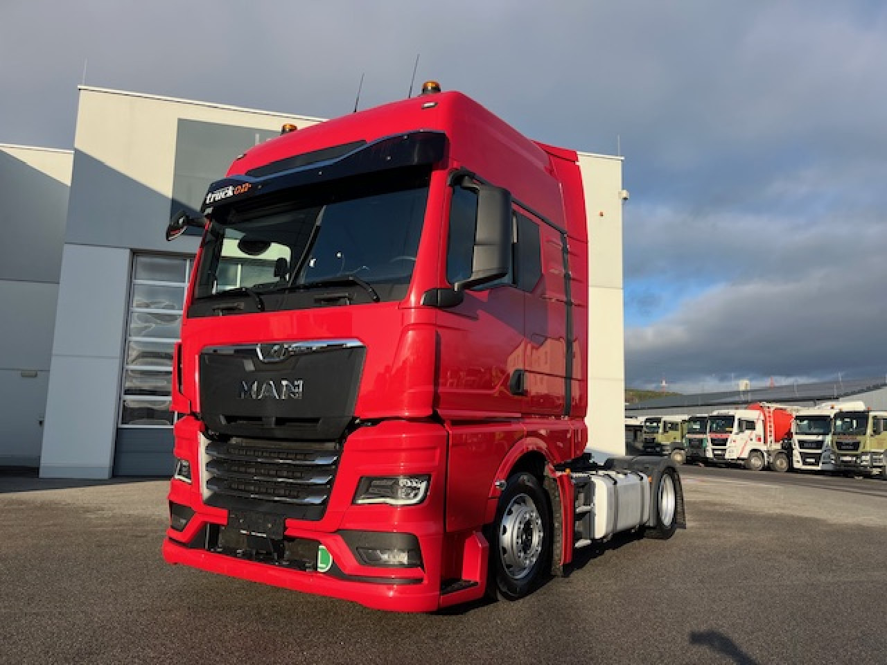 MAN TGX 18.510 4x2 LL SA - Vollgarantie MAN bis 01.27 - Tractor unit: picture 1 MAN TGX 18.510 4x2 LL SA - Vollgarantie MAN bis 01.27 - Tractor unit: picture 1