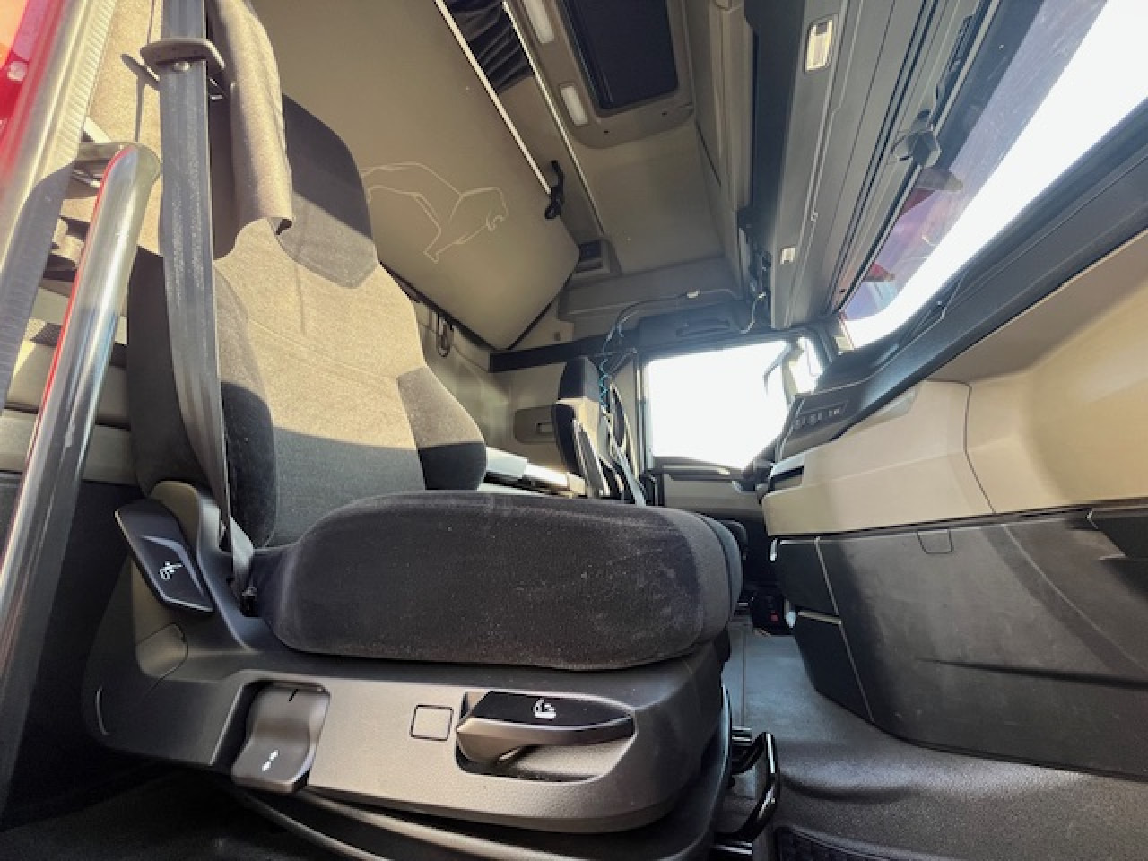 MAN TGX 18.510 4x2 LL SA - Vollgarantie MAN bis 01.27 - Tractor unit: picture 5 MAN TGX 18.510 4x2 LL SA - Vollgarantie MAN bis 01.27 - Tractor unit: picture 5