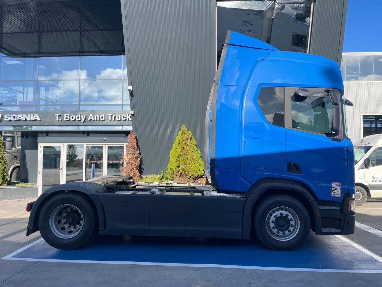 Scania R 450 - Tractor unit: picture 4 Scania R 450 - Tractor unit: picture 4